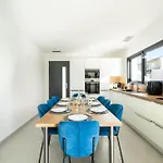 Moderne Avec Piscine Casa vacanze *
