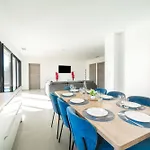 Moderne Avec Piscine Casa vacanze Beaucaire (Gard)