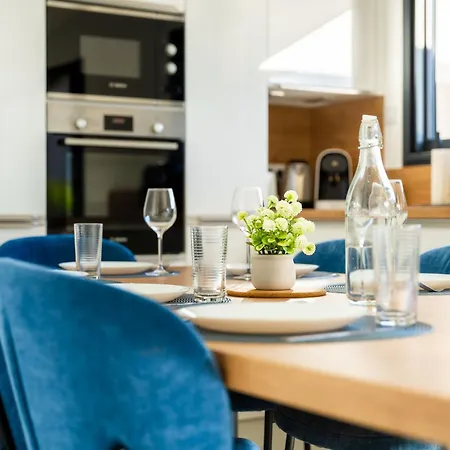 Moderne Avec Piscine *