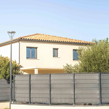 Equipee Piscine Camargue בוקר