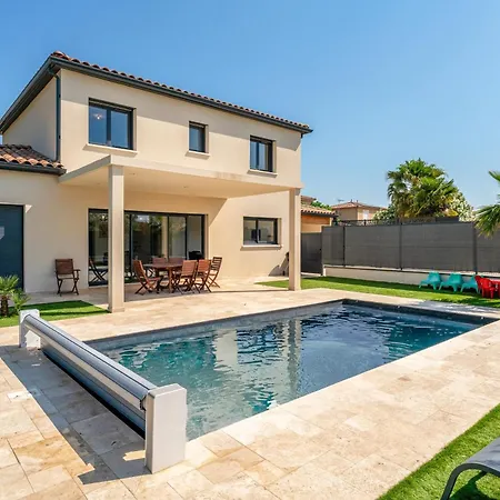 Confort Piscine Chauffee Feriehus
