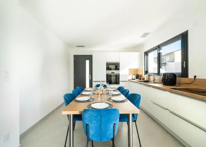 Moderne Avec Piscine * Beaucaire (Gard)