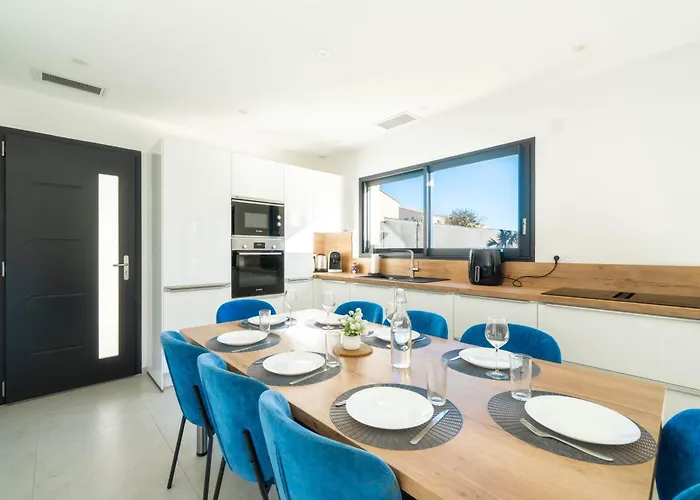 Moderne Avec Piscine *